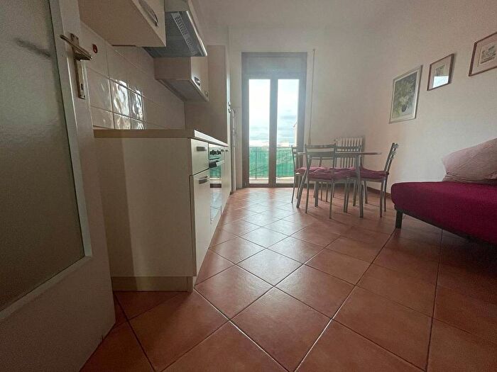 Appartamento trilocale in affitto in Piazza Dalmazia, Careggi Rifredi Dalmazia, Firenze