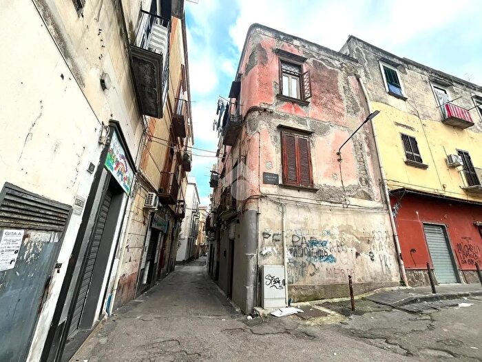 Appartamento trilocale in vendita in Via Teatro, Torre Del Greco