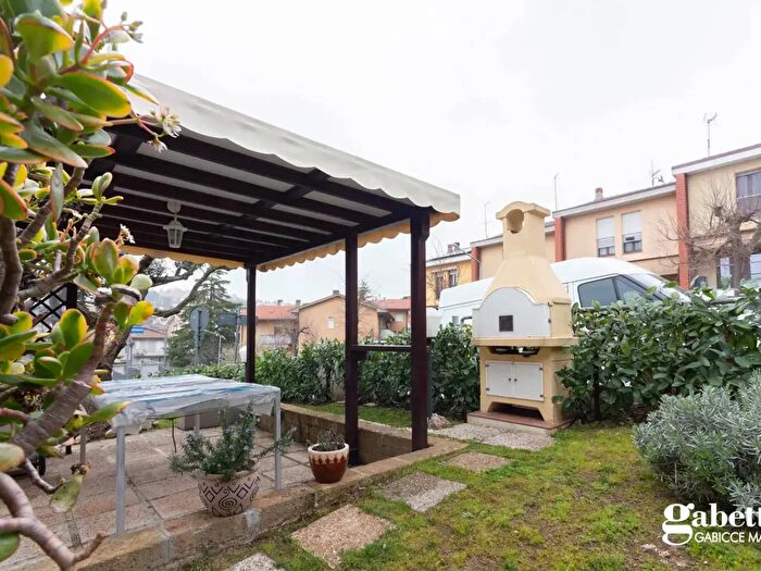 Appartamento trilocale in vendita in Via Ancona, Gradara