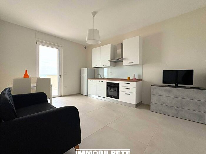 Appartamento bilocale in affitto in Via Marco Biagi, Matera