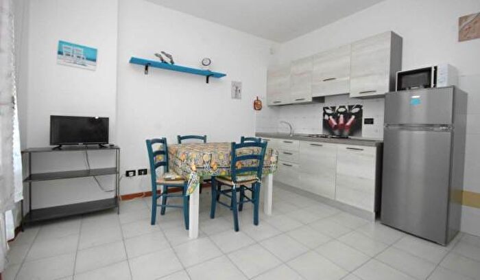 Appartamento bilocale in vendita in Via Zambelli, Porto Azzurro