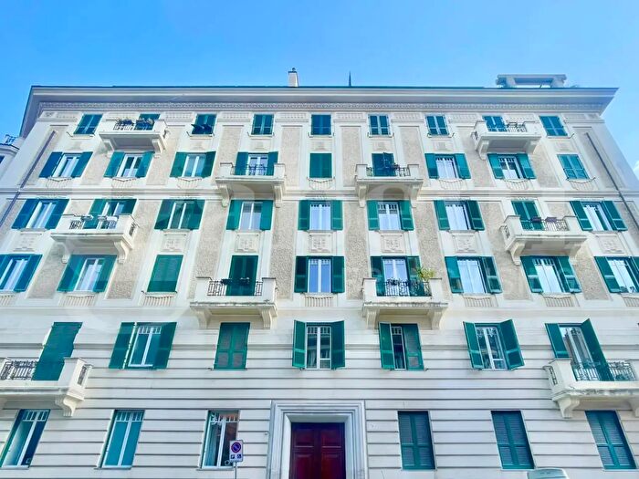 Appartamento quadrilocale in vendita in Via Savoia, Roma