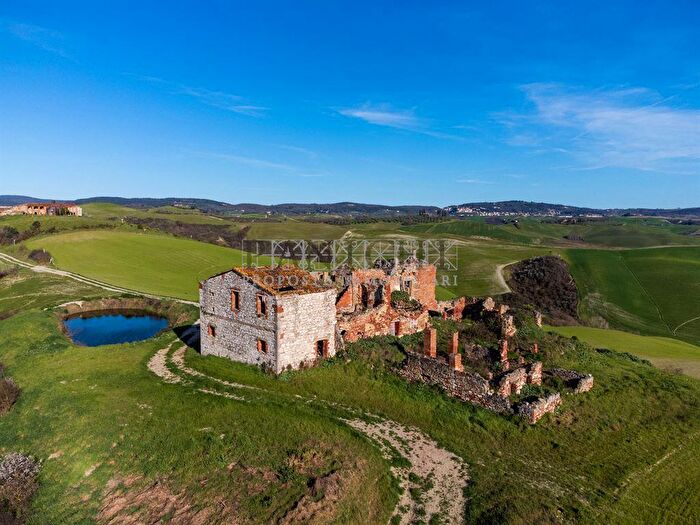 Casa in vendita in Asciano