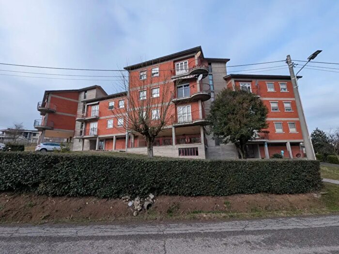 Appartamento con 5 locali in vendita in Santa Maria Della Versa