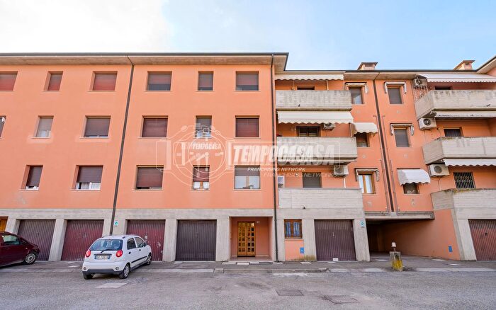 Appartamento quadrilocale in vendita in Via Enrico Fermi, Molinella