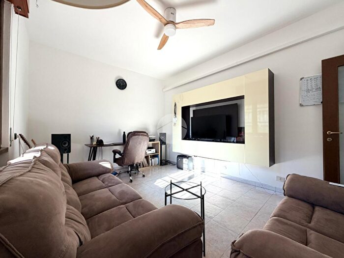 Appartamento bilocale in vendita in Via Michelangelo Buonarroti, Cernusco Sul Naviglio