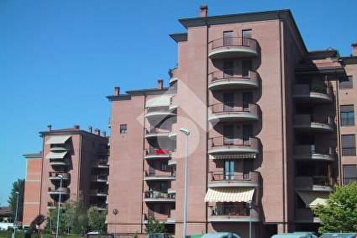 Appartamento trilocale in affitto in Via a Jori Lisiat, Modena