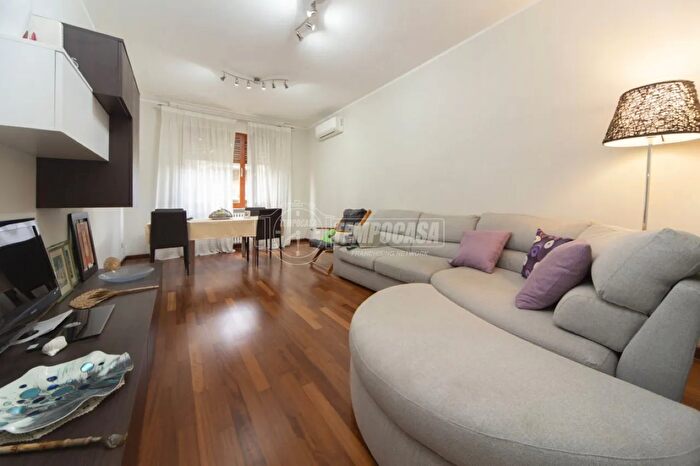 Appartamento trilocale in vendita in Piazzale Giotto B, Perugia