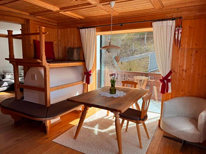 Appartamento quadrilocale in affitto in Strada Mëisules, Selva, Selva di Val Gardena