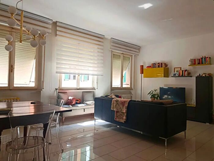 Appartamento quadrilocale in vendita in Via degli Avvalorati, Livorno