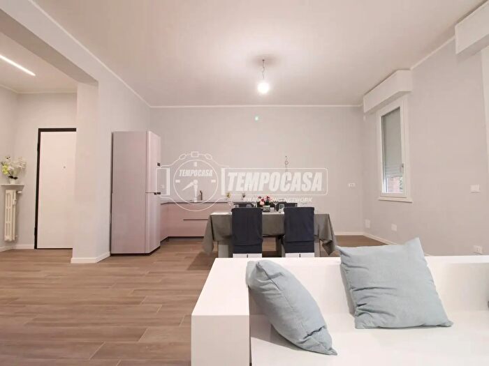 Appartamento quadrilocale in vendita in Reggio Emilia