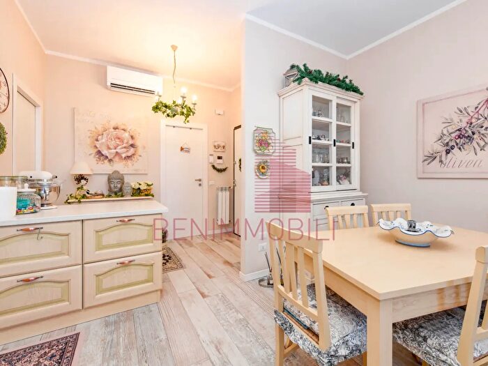 Appartamento con 6 locali in vendita in Rotonda Vittorio Montiglio, Brescia
