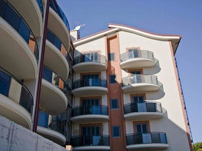 Appartamento quadrilocale in affitto in Via Padre Massaruti, Casal Palocco, Roma