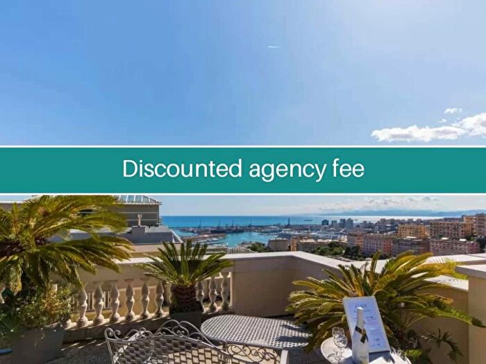 Appartamento trilocale in affitto in Via Marco Polo, Castelletto, Genova
