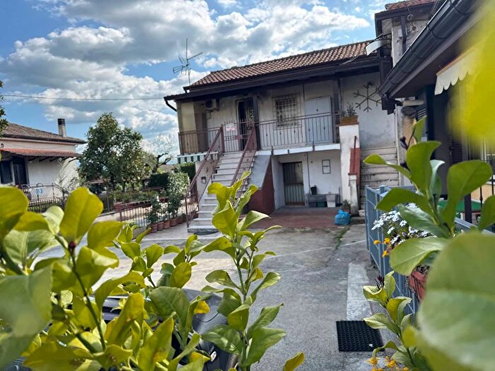 Casa trilocale in vendita in Colfelice