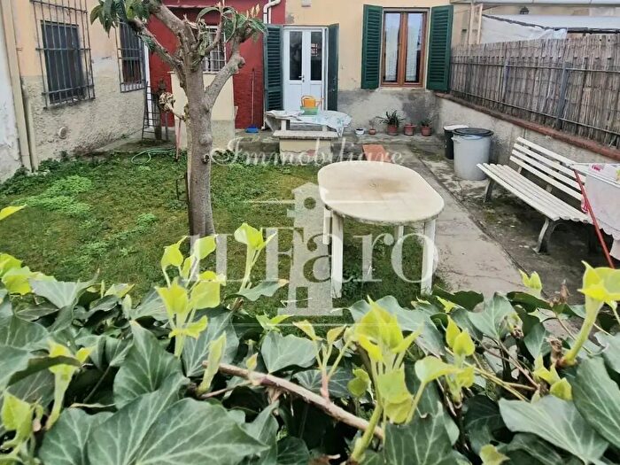 Casa con 5 locali in vendita in Rento, Campi Bisenzio