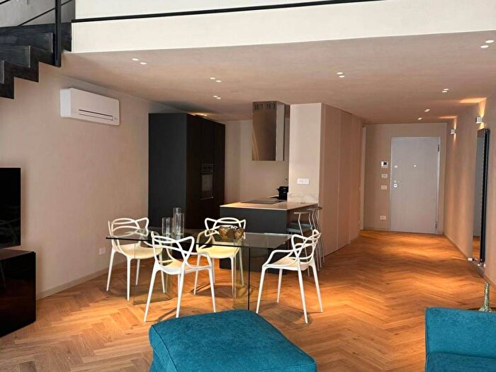 Appartamento bilocale in affitto in Via di San Niccolò, San Niccolò, Firenze