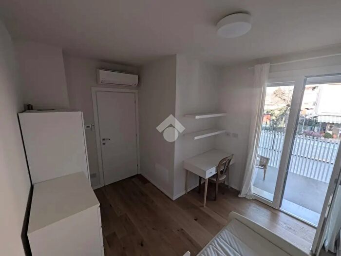 Appartamento trilocale in affitto in Via Einaudi, Palazzolo SullOglio