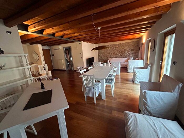 Appartamento bilocale in affitto in Via Gemona, Gemona Deciani, Udine