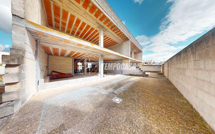 Casa con 5 locali in vendita in Via dellAgricoltura, Lecce