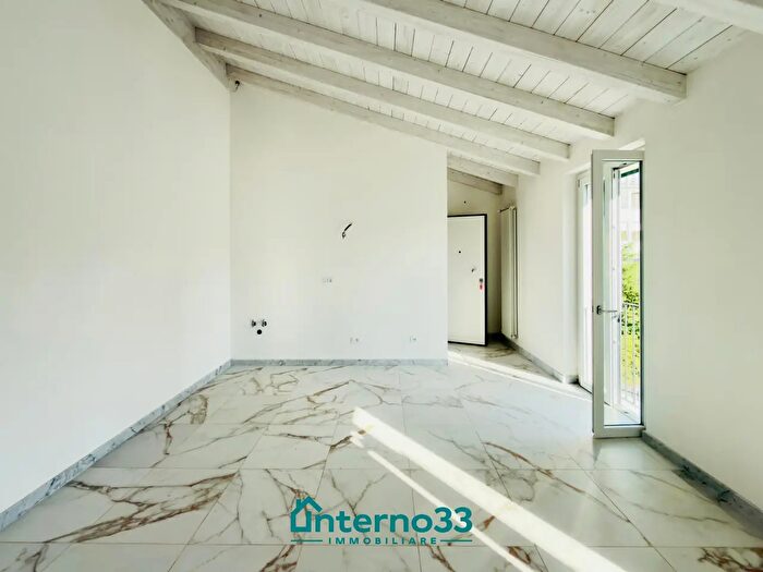 Appartamento trilocale in vendita in Via Litoranea h, Ameglia