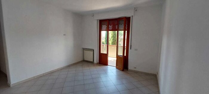 Appartamento con 6 locali in vendita in Via Aldo Moro, Asciano