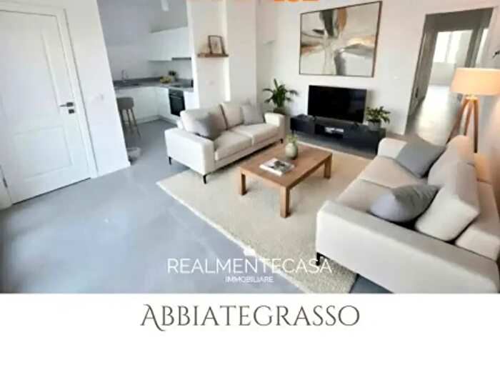 Appartamento trilocale in vendita in Via Legnano, Abbiategrasso