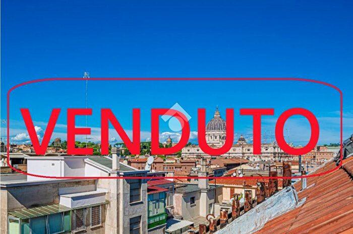 Appartamento trilocale in vendita in Via S Liberio, Roma