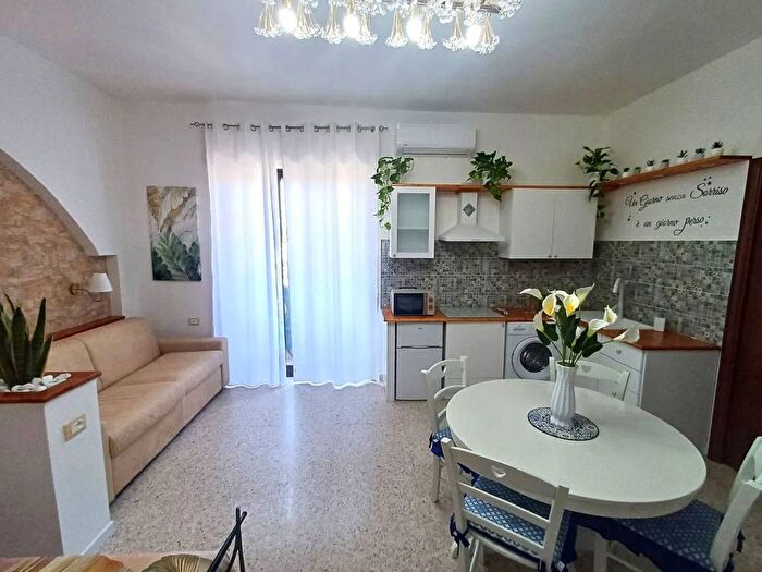 Appartamento monolocale in affitto in Corso Umberto I, Soverato Marina, Soverato