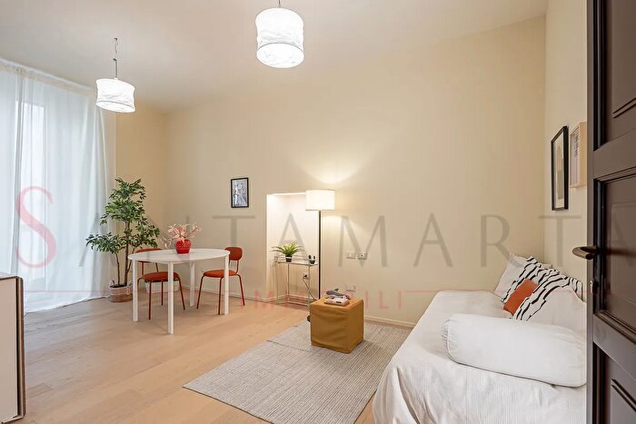 Appartamento bilocale in vendita in Via Melzo, Milano