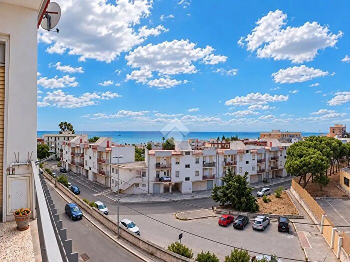 Appartamento quadrilocale in vendita in Viale Raffaello, Manfredonia