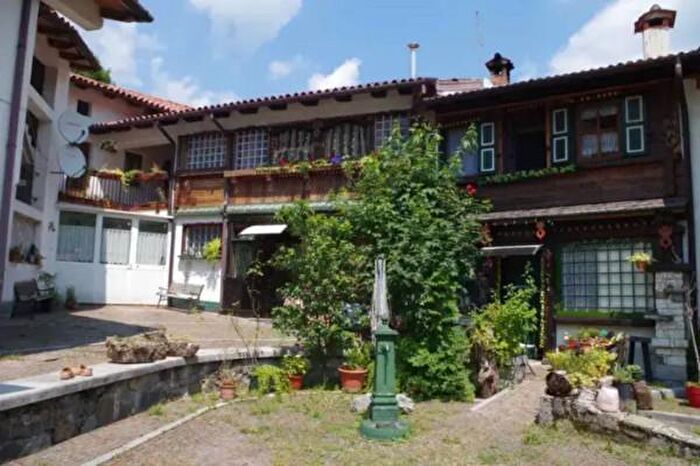 Casa con 5 locali in vendita in Via Capoluogo, Lusevera