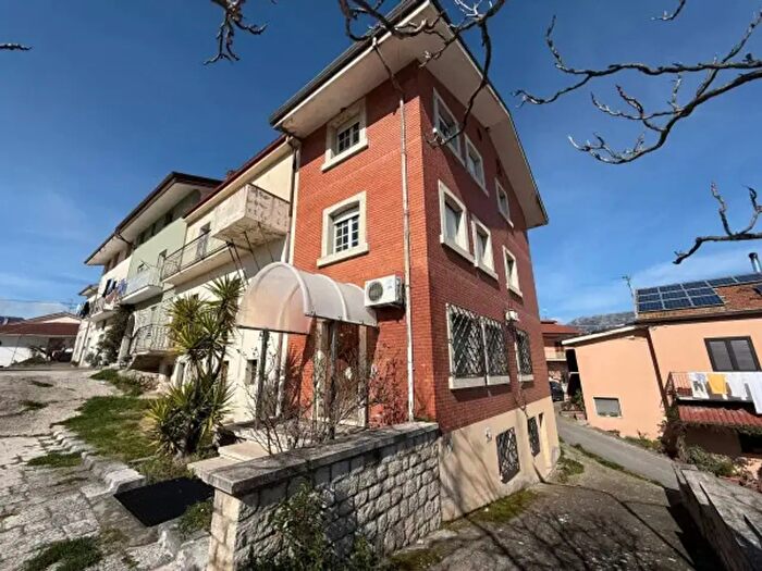 Casa con 5 locali in vendita in Contrada Loreto, Cautano