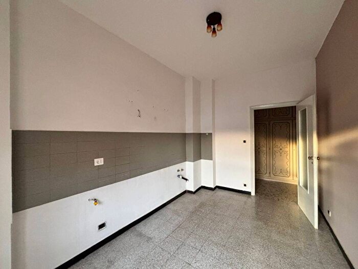 Appartamento trilocale in affitto in Piazza Alessandro Zoppa, Canelli