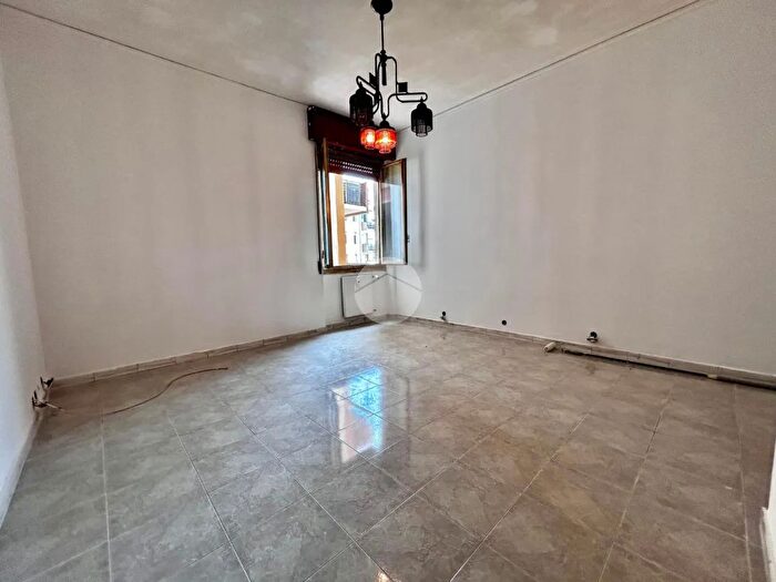 Appartamento quadrilocale in vendita in Via Laviosa, Genova