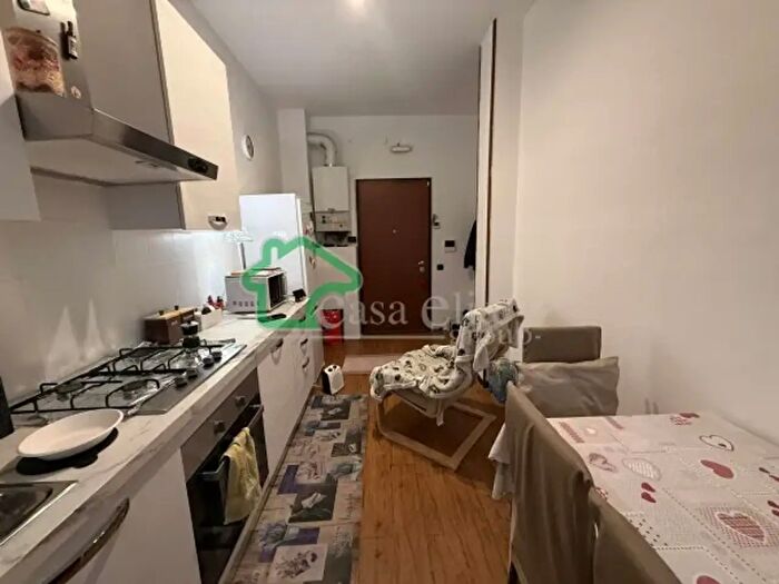 Appartamento bilocale in vendita in Viale Italia, Lodi