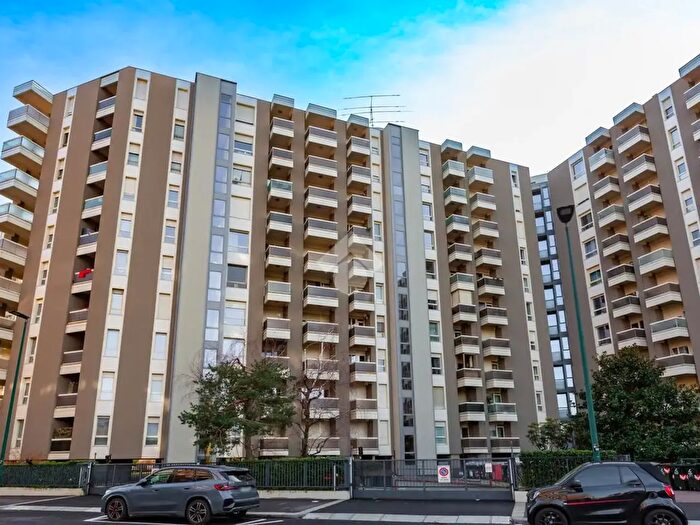 Appartamento quadrilocale in vendita in Via Monte Ortigara, Torino