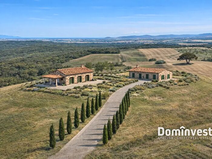 Casa quadrilocale in vendita in Strada Provinciale SantAndrea, Magliano In Toscana