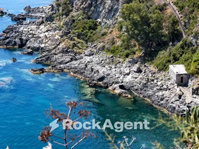 Appartamento quadrilocale in vendita in Via San Martino, Staletti