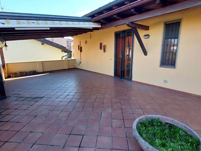 Appartamento trilocale in affitto in Via Garbiglia, Semicentro, Vigevano