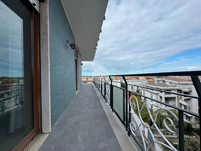 Appartamento con 5 locali in vendita in Via Aniello Palumbo, Giugliano In Campania