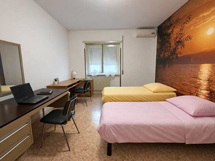 Appartamento trilocale in affitto in Viale Amelia, Furio Camillo, Roma