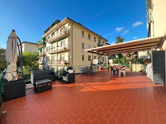 Appartamento quadrilocale in vendita in Via Vittorio Emanuele II, Firenze