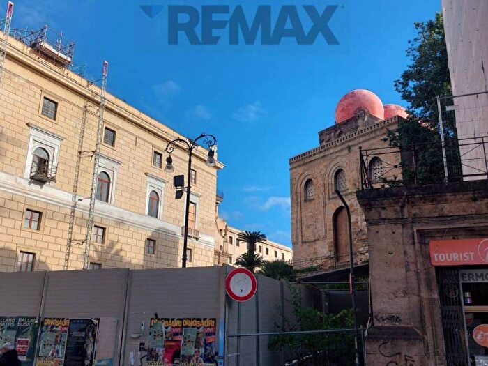 Appartamento con 5 locali in affitto in Via Dell'Università, Cassaro, Palermo
