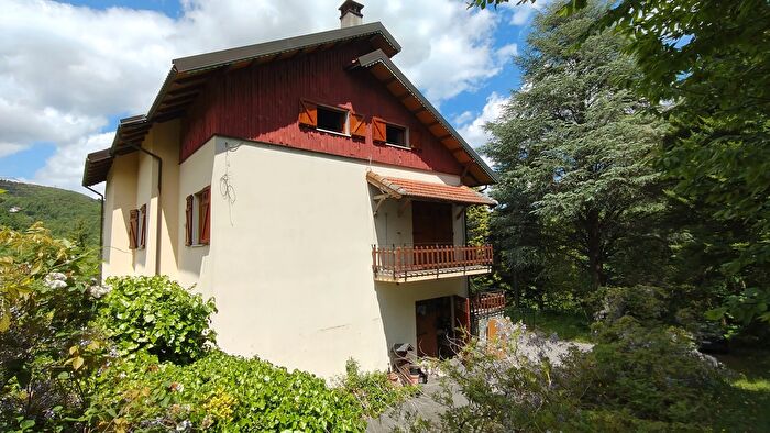 Casa con 12 locali in vendita in Sp, Urbe