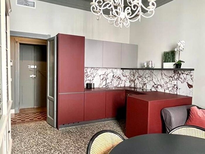 Appartamento trilocale in affitto in Via Plinio, Buenos Aires, Milano