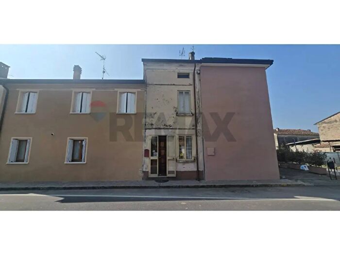 Casa con 5 locali in vendita in Strada San Fermo, Redondesco