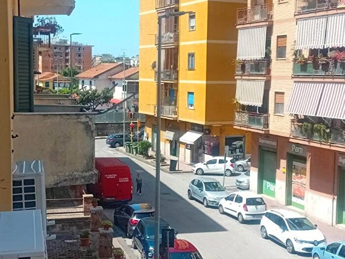 Appartamento bilocale in affitto in Piazza Solferino, Pastena Pastena Alta, Salerno