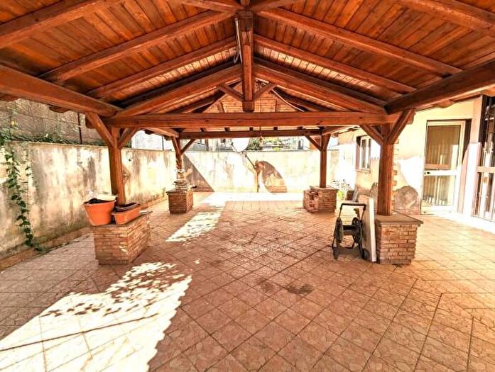 Appartamento quadrilocale in vendita in Via Madonna del Sangue SNC, Aci Catena