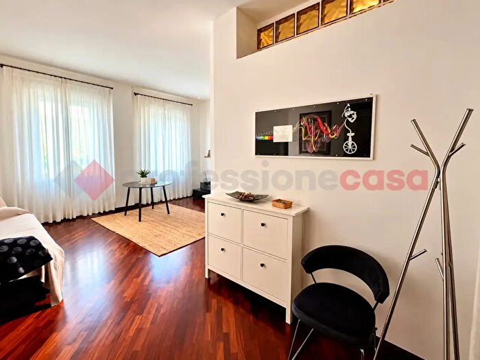 Appartamento trilocale in affitto in Via Publio Papinio Stazio, Roma